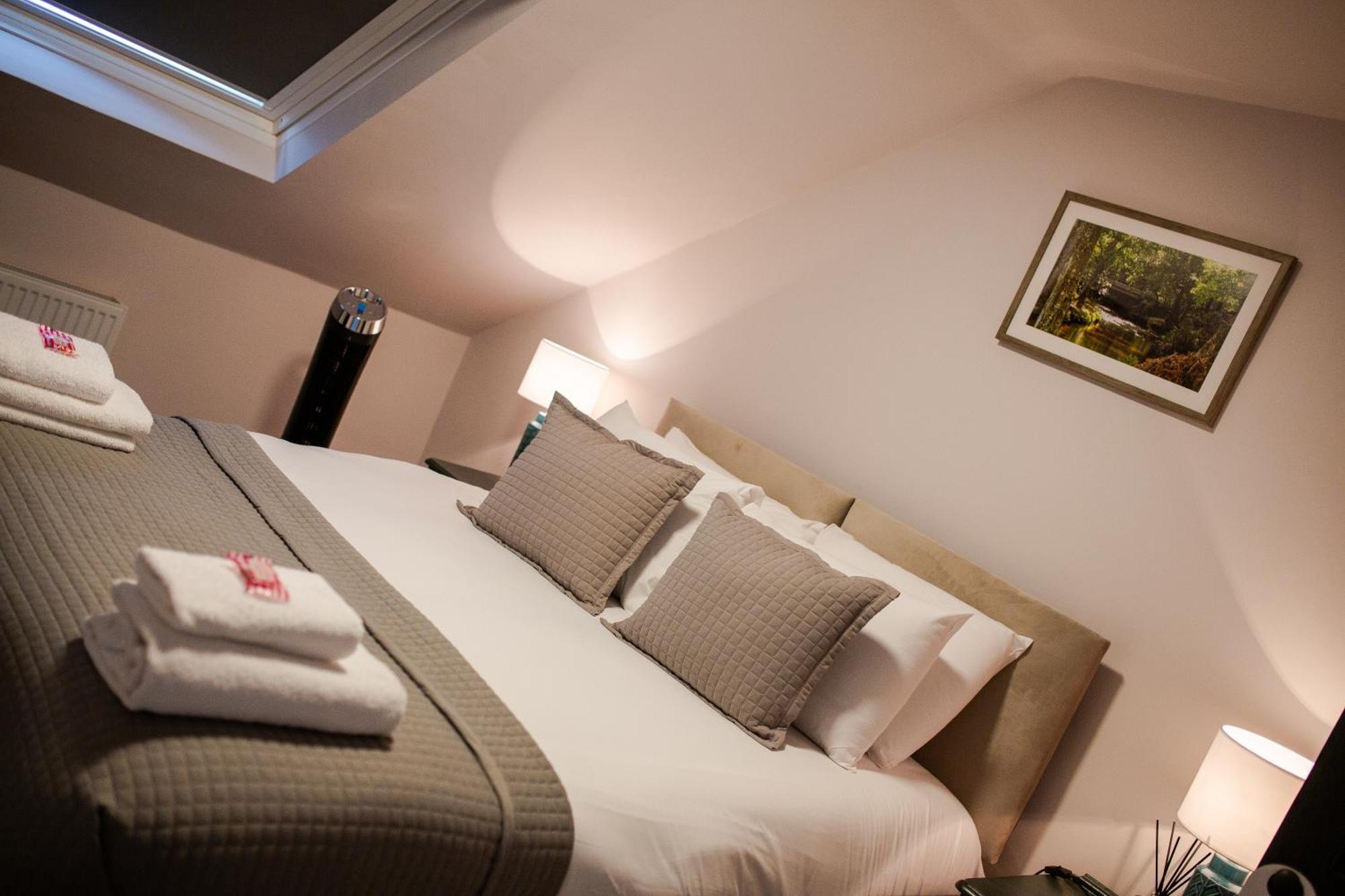 Woodfalls Inn Redlynch  Eksteriør bilde